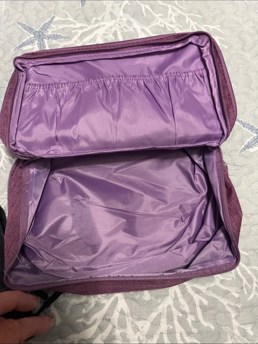 Hanging Black Travel and Toiletry Bag Organizer - Purple